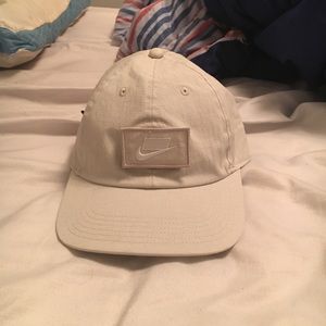 Nike sports wear Velcro hat